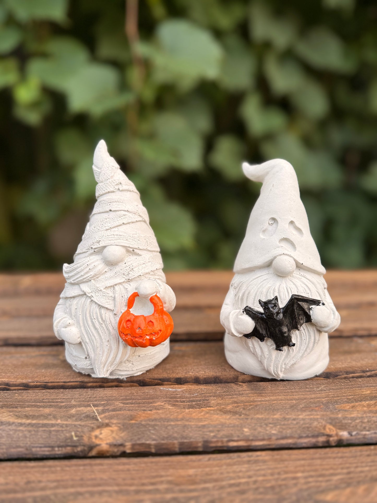 The Boo Crew: Gourd-on & Bram