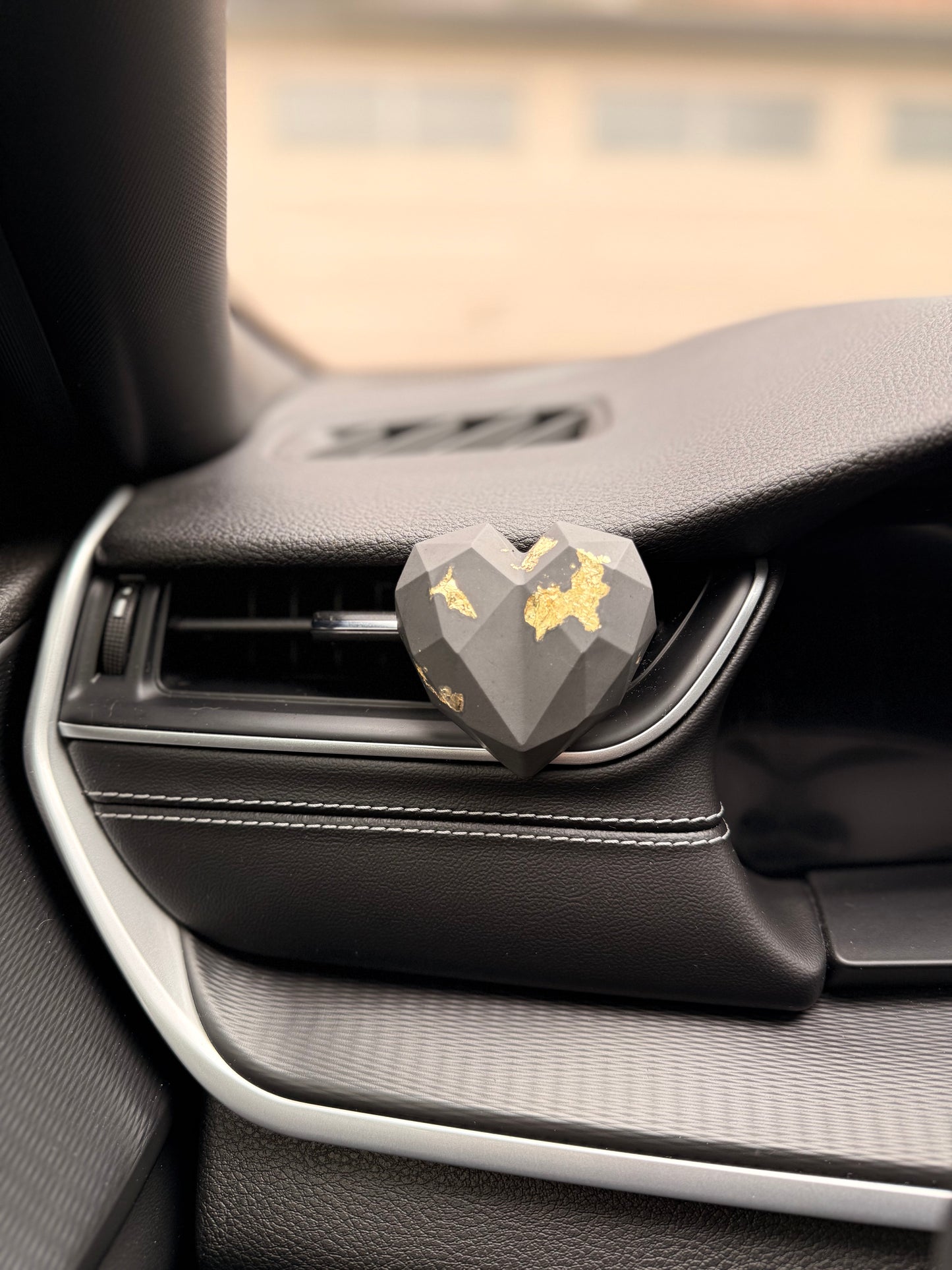 Jesmonite Heart Car Diffuser Set