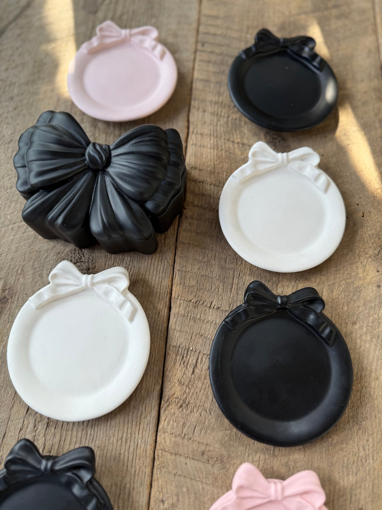 Bow Tray