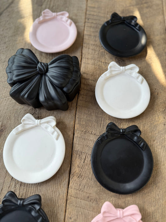 Bow Tray